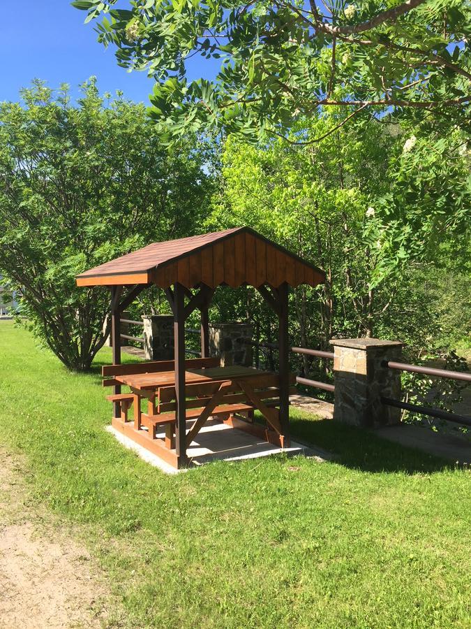 La Cabane Chez Jimmy Petit-Saguenay Eksteriør bilde